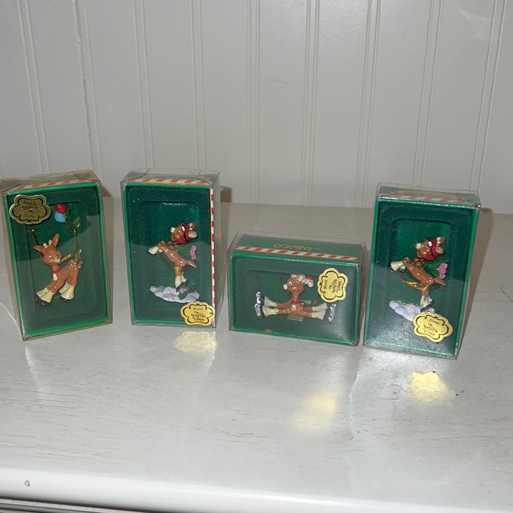 1989 Sandy Zimnicki Enesco North Pole village reindeer dandy prince dizzy NWT